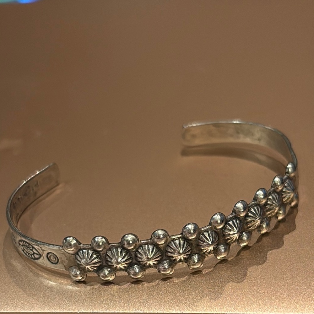 Elegant Silver Floral Bracelet